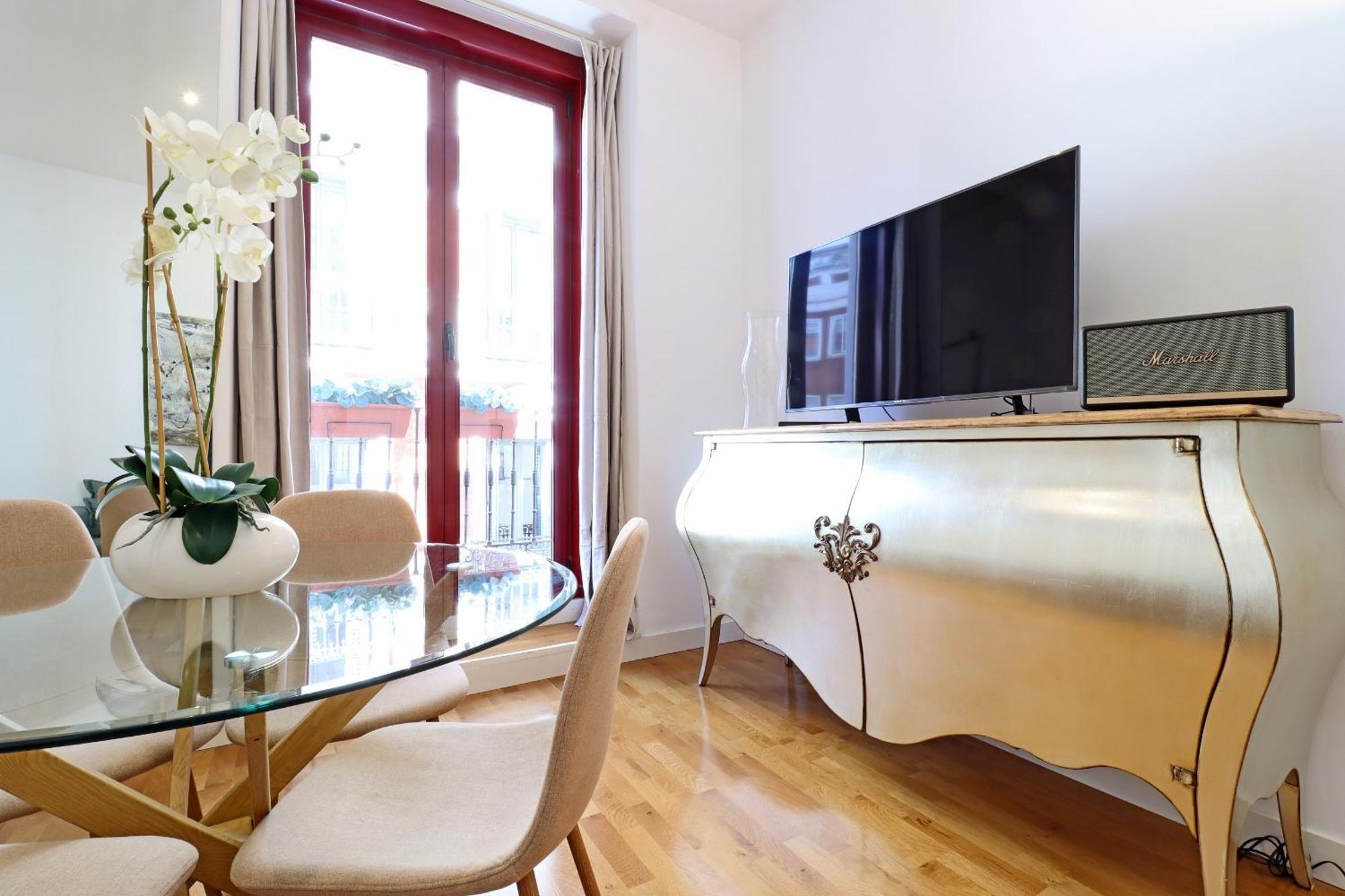 Chueca Suites Мадрид Экстерьер фото