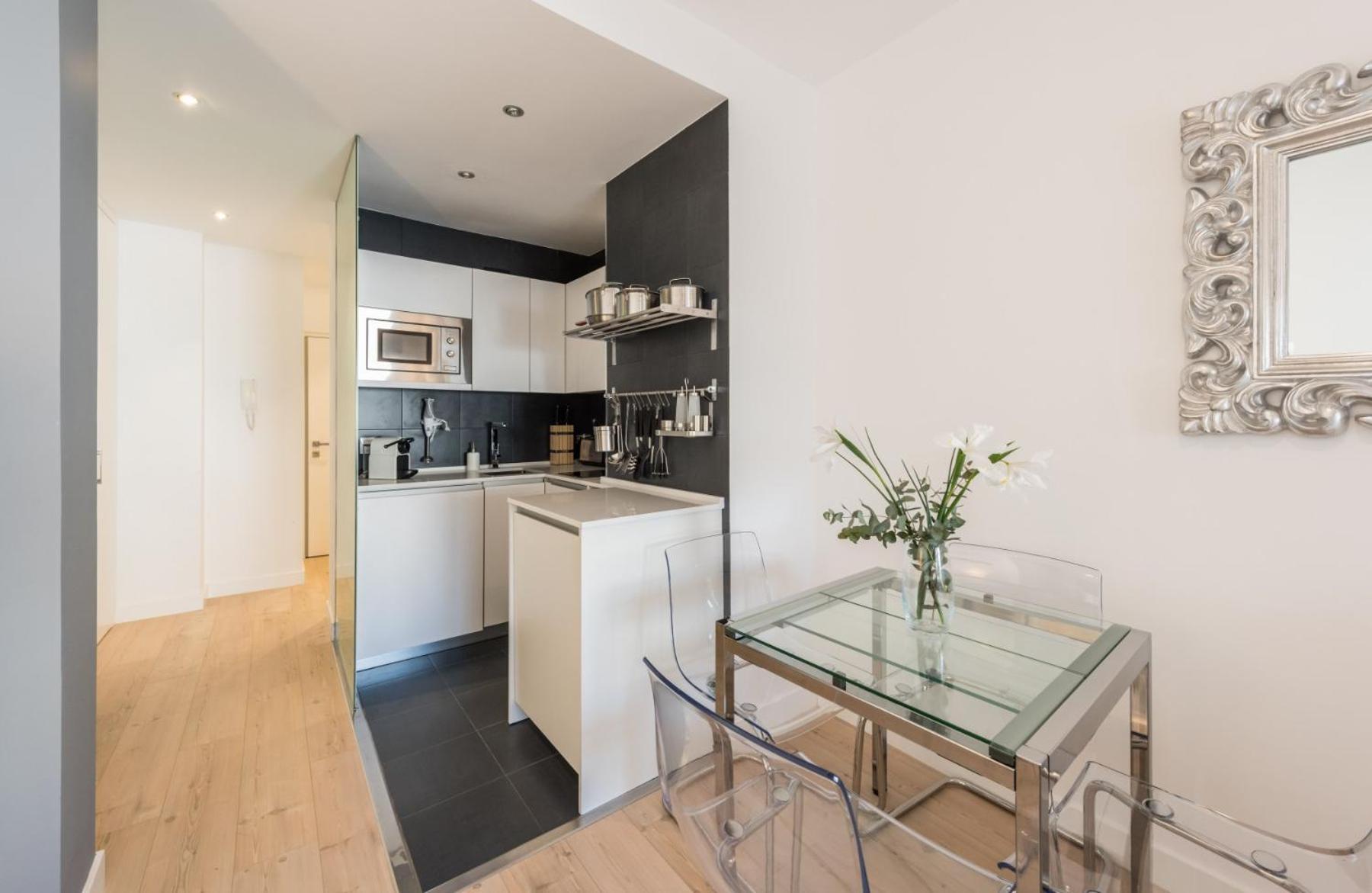 Chueca Suites Мадрид Экстерьер фото