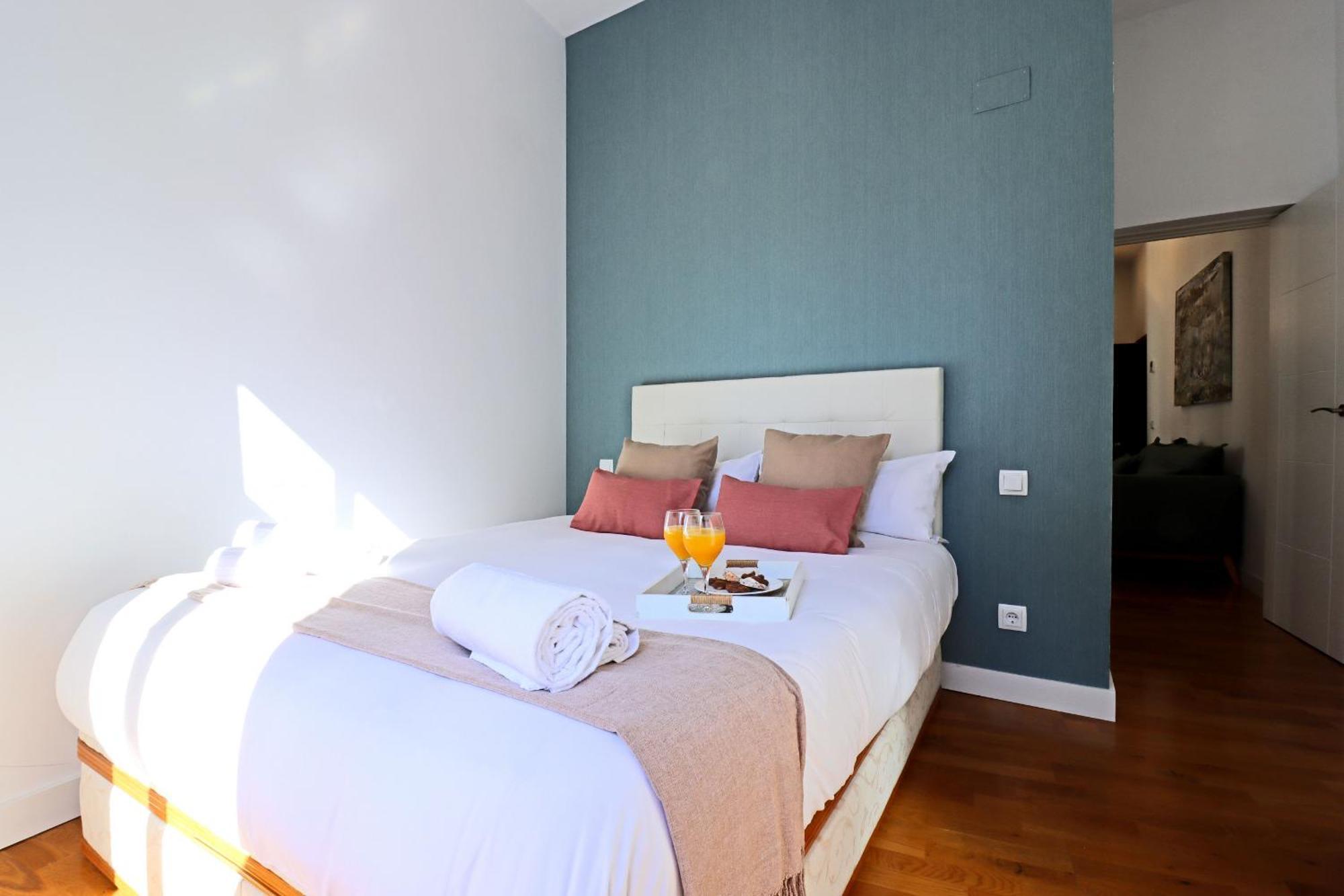 Chueca Suites Мадрид Экстерьер фото